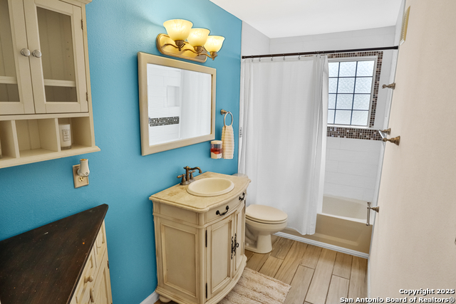 Image 18 of 27 For 3814 Gayle Ave.