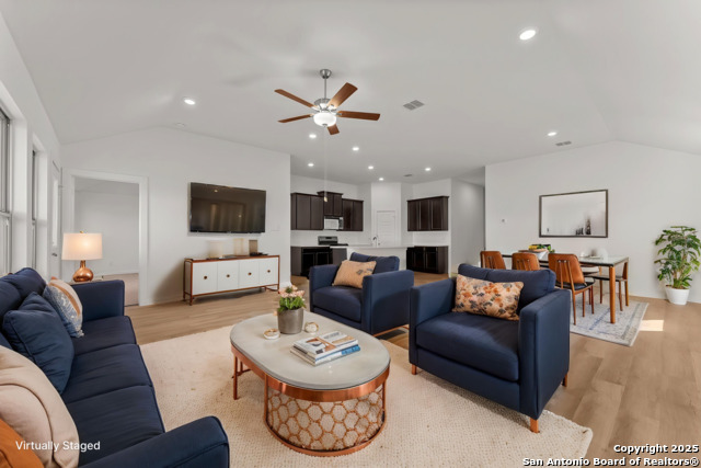 Listing photo id 4 for 21210 Jordans Ranch