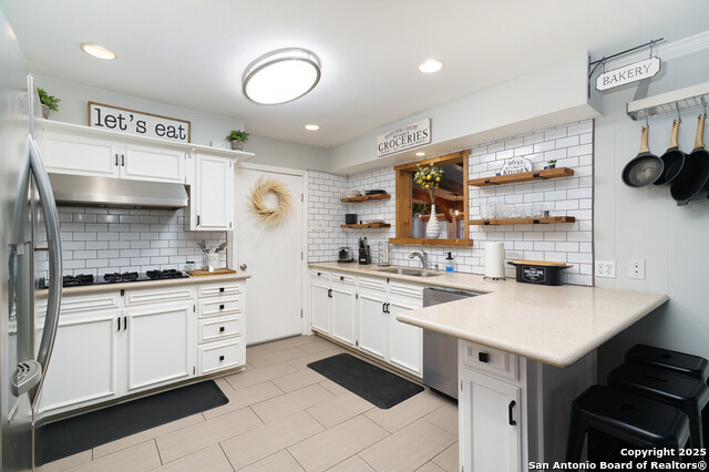 Listing photo id 7 for 311 Redcliff