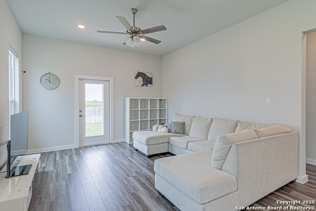 Image 9 of 36 For 10214 Bartenheim