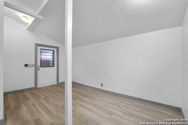 Image 7 of 16 For 302 Cevallos E 3