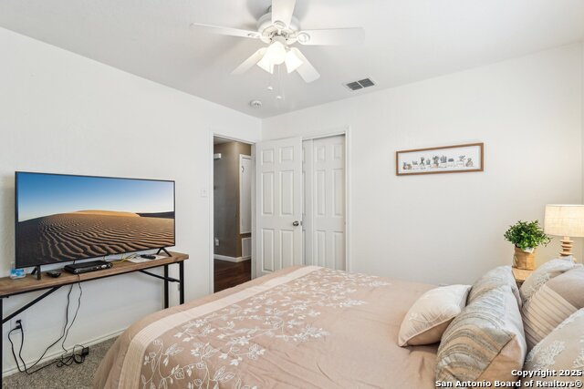 Listing photo id 17 for 25703 Lost Creek Way
