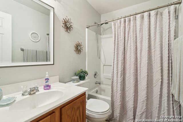 Listing photo id 18 for 25703 Lost Creek Way