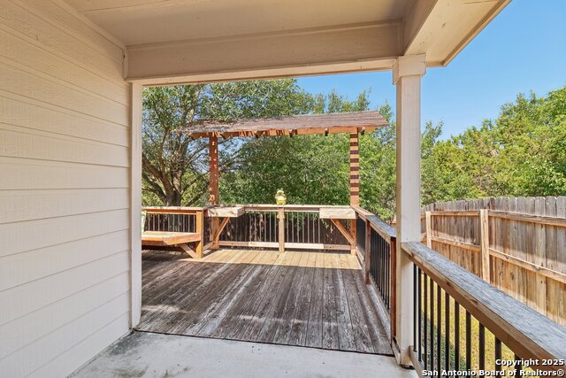 Listing photo id 22 for 25703 Lost Creek Way