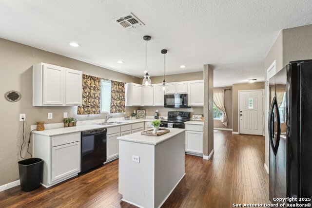 Listing photo id 5 for 25703 Lost Creek Way