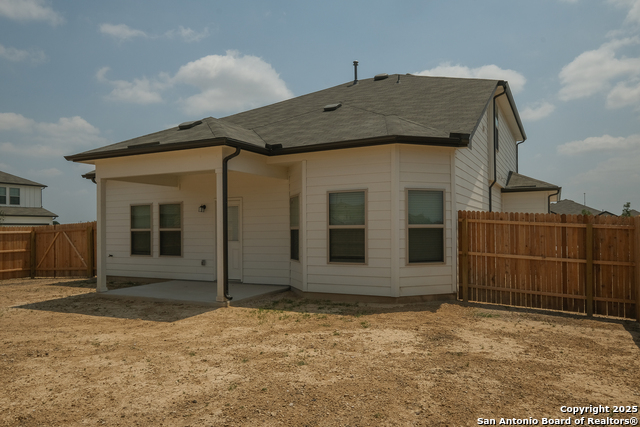Image 31 of 35 For 4907 Topaz Bend