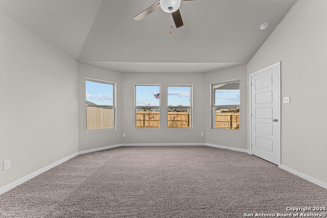 Listing photo id 7 for 5934 Cienna Cove