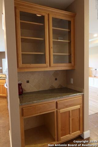 Listing photo id 9 for 178 Spring Creek Cir