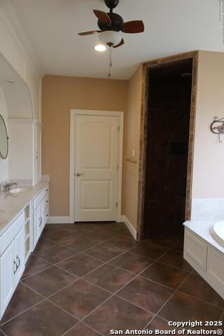 Listing photo id 11 for 178 Spring Creek Cir