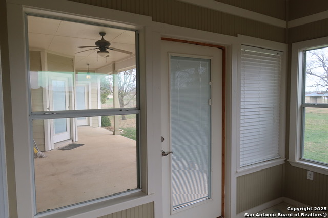 Listing photo id 22 for 178 Spring Creek Cir