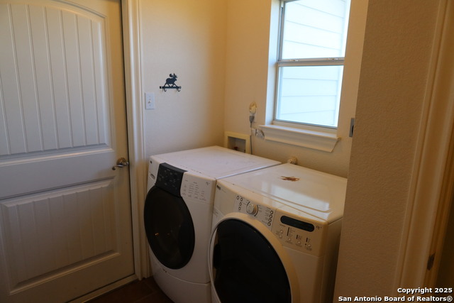 Listing photo id 24 for 178 Spring Creek Cir