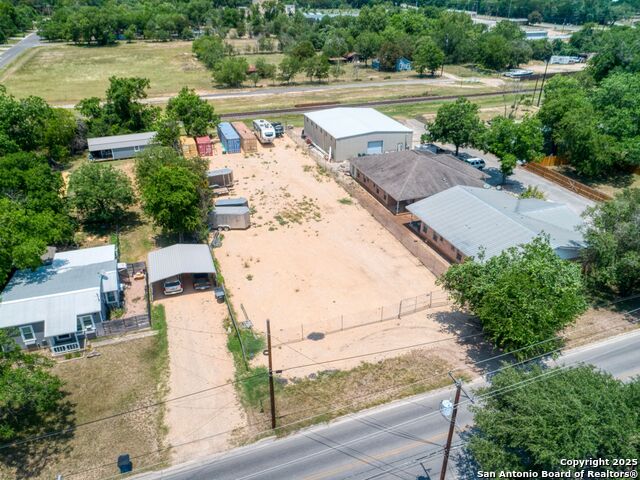 Image 3 of 10 For 243 Torrey Street E