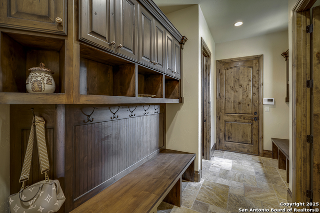 Image 44 of 68 For 35 Winged Foot