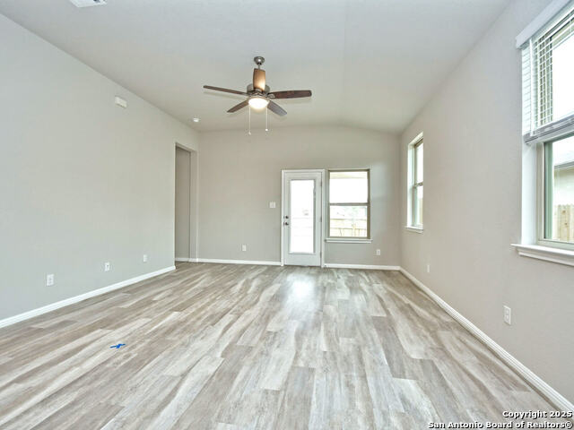 Image 11 of 44 For 9917 Paladin Ridge