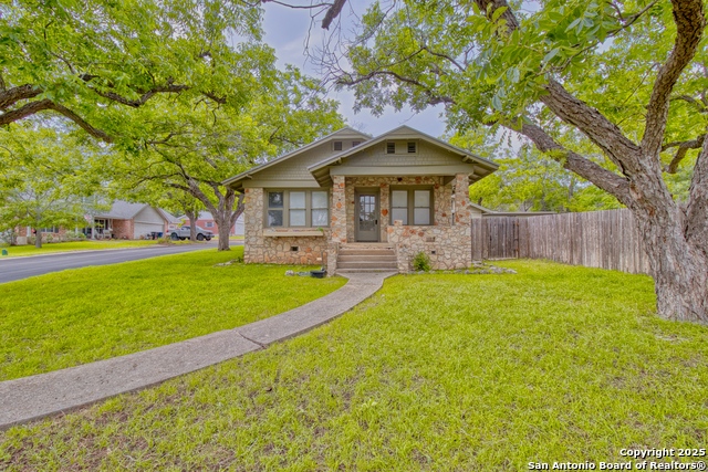 Details for 8 Wildwood Trail, New Braunfels, TX 78130