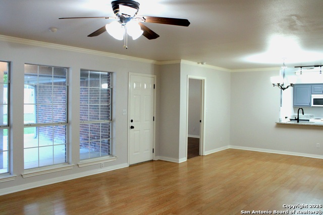 Listing photo id 5 for 1671 Dustin Cade Dr