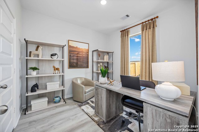 Listing photo id 13 for 11212 Schmidt Lane