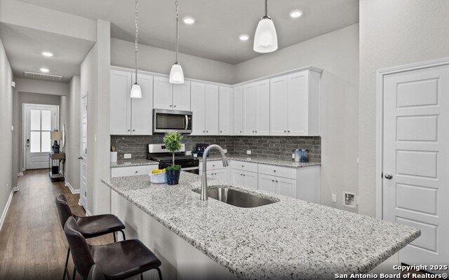 Image 2 of 10 For 10547 Briceway Bay