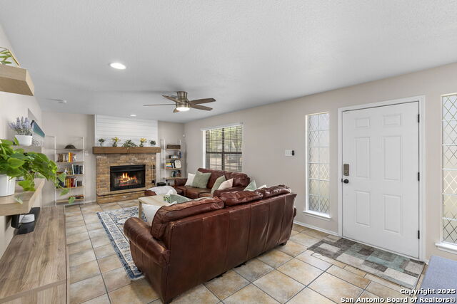 Image 3 of 28 For 7306 Park West