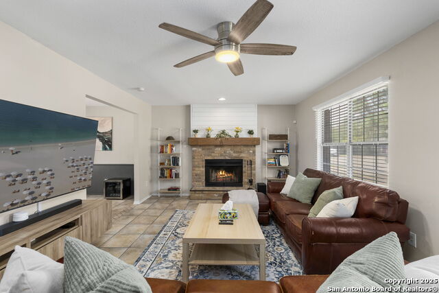 Image 4 of 28 For 7306 Park West