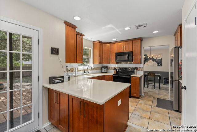 Image 9 of 28 For 7306 Park West