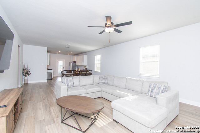 Listing photo id 3 for 9223 Espadrille