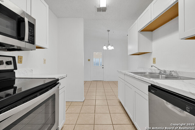 Image 8 of 16 For 9816 Village Briar