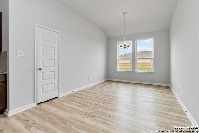 Listing photo id 11 for 21102 Jordans Ranch Way