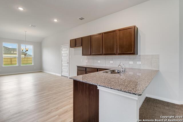 Listing photo id 7 for 21102 Jordans Ranch Way
