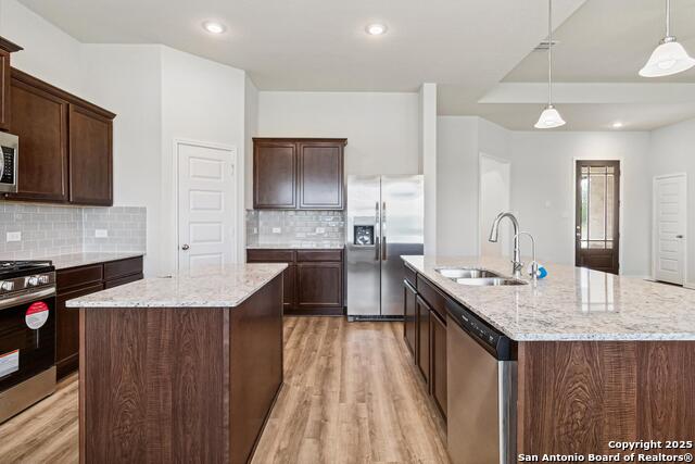 Listing photo id 9 for 21225 Jordans Ranch Way