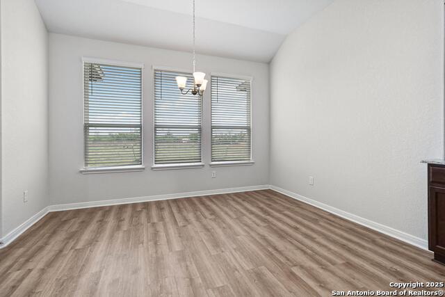 Listing photo id 12 for 21225 Jordans Ranch Way