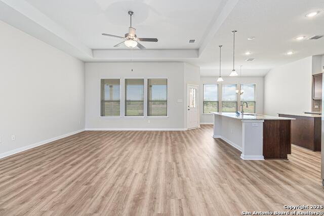 Listing photo id 3 for 21225 Jordans Ranch Way