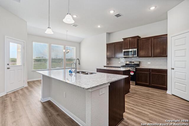 Listing photo id 5 for 21225 Jordans Ranch Way