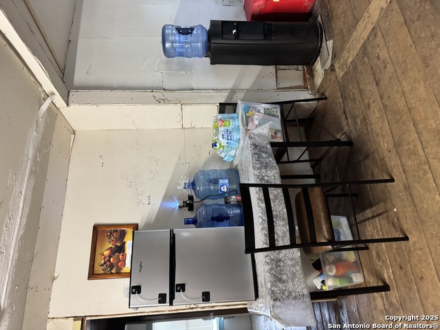 Image 5 of 13 For 749 Avenue F