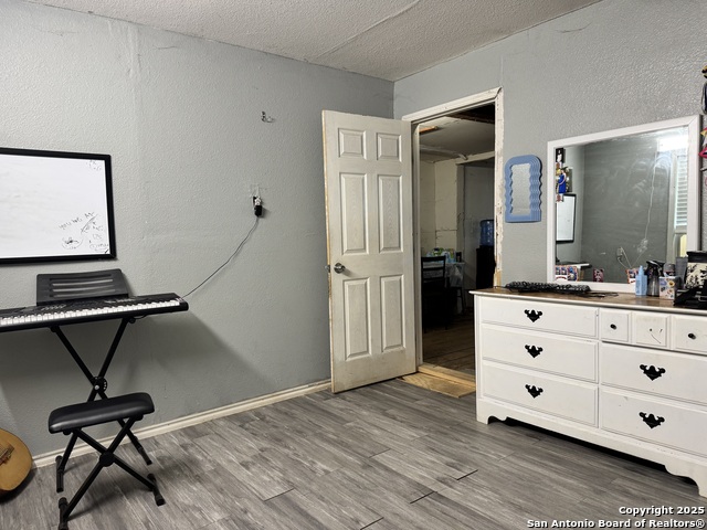 Image 6 of 13 For 749 Avenue F