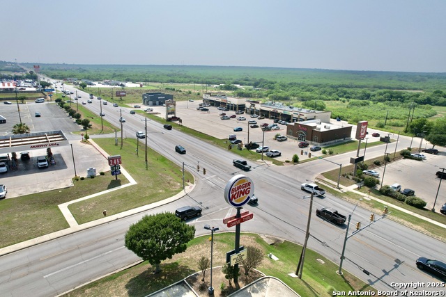 Image 6 of 14 For 2128 Oaklawn W C