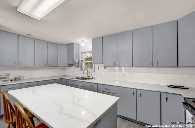 Listing photo id 11 for 222 Valley Oak