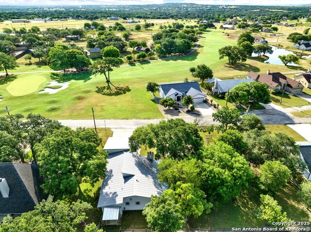 Listing photo id 28 for 222 Valley Oak