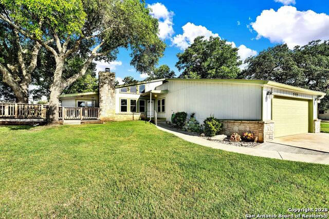 Listing photo id 2 for 222 Valley Oak