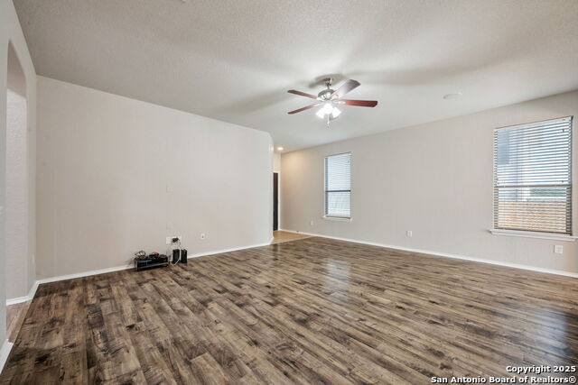 Image 7 of 26 For 5752 Ping Way