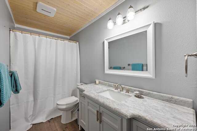 Listing photo id 14 for 2543 Chasefield