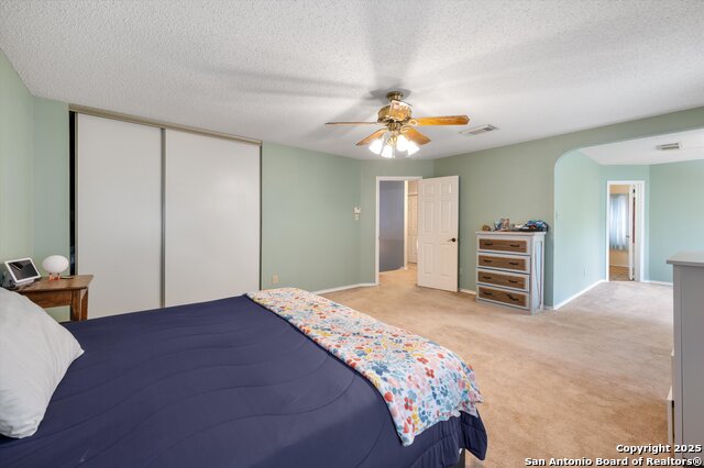 Listing photo id 17 for 2543 Chasefield