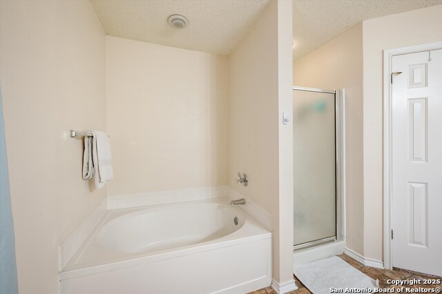 Listing photo id 21 for 2543 Chasefield