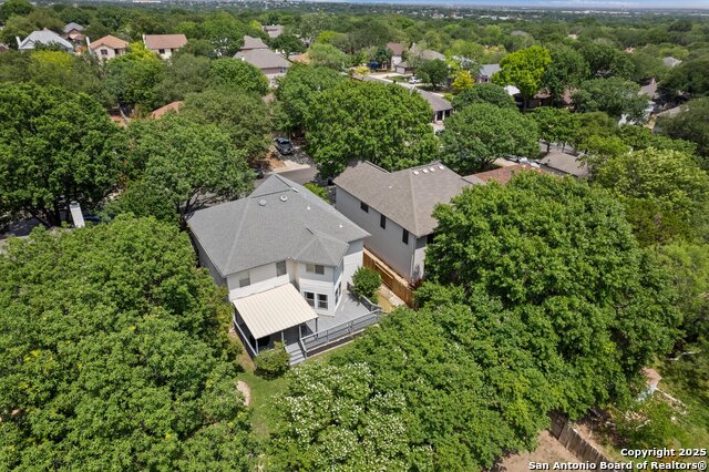 Listing photo id 24 for 2543 Chasefield
