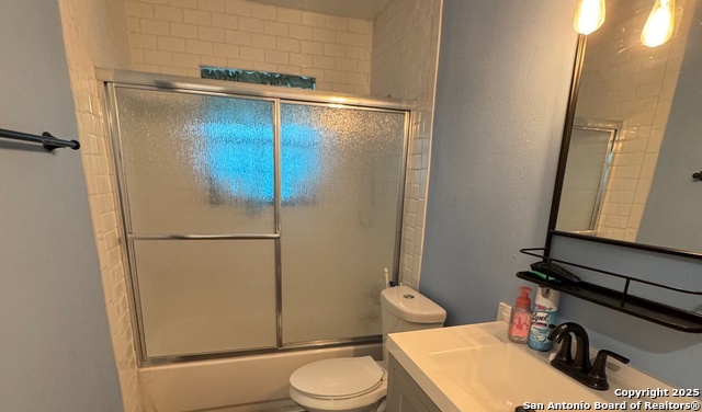 Listing photo id 6 for 101 Ghent Pl