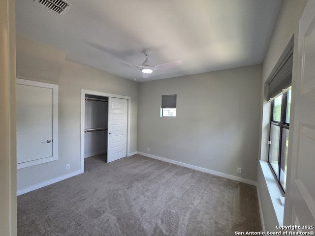 Image 43 of 43 For 631 Burleson St