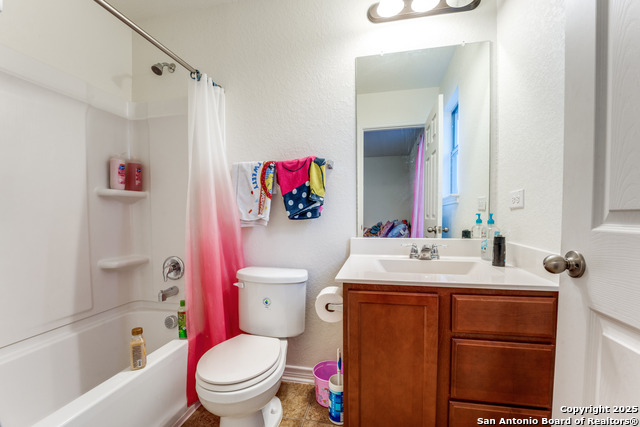 Image 21 of 24 For 8514 Bayliss Pt