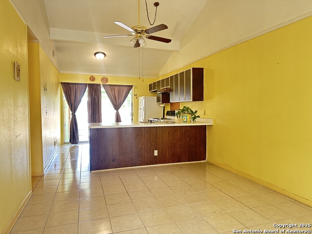 Image 10 of 17 For 7207 Glen Bay