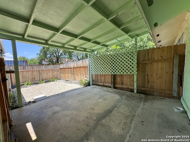 Image 16 of 17 For 7207 Glen Bay