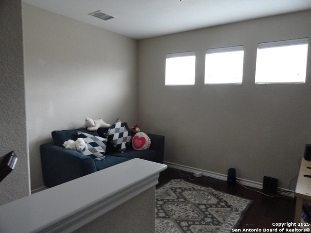 Image 8 of 30 For 23410 Woodlawn Ridge